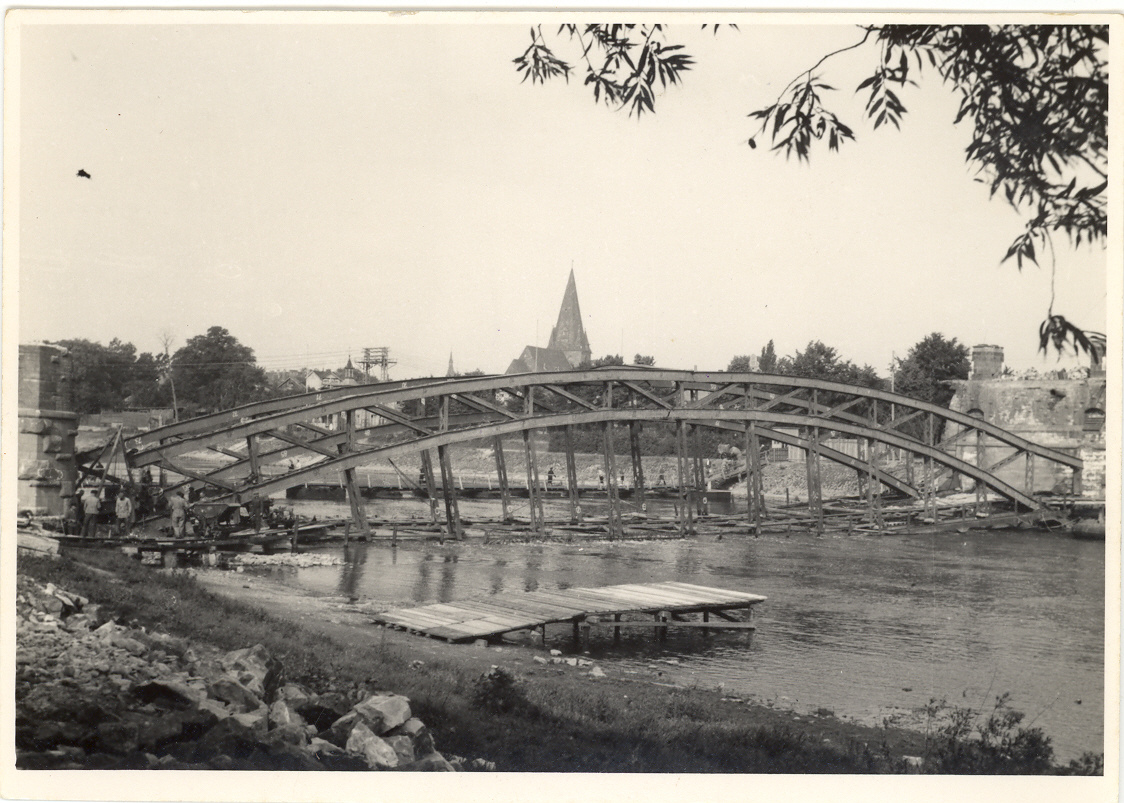 standort4_1945 Annenbrücke - Vor und nach Sprengung & Wiederaufbau 03